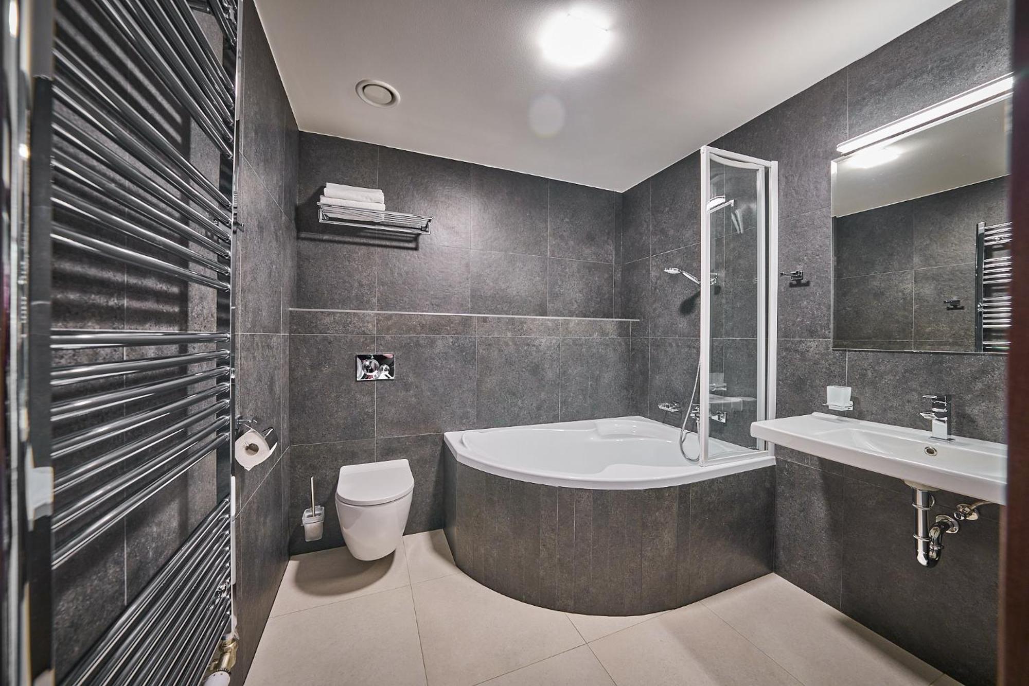Wellness Hotel Queens Mariánské Lázně Exterior foto
